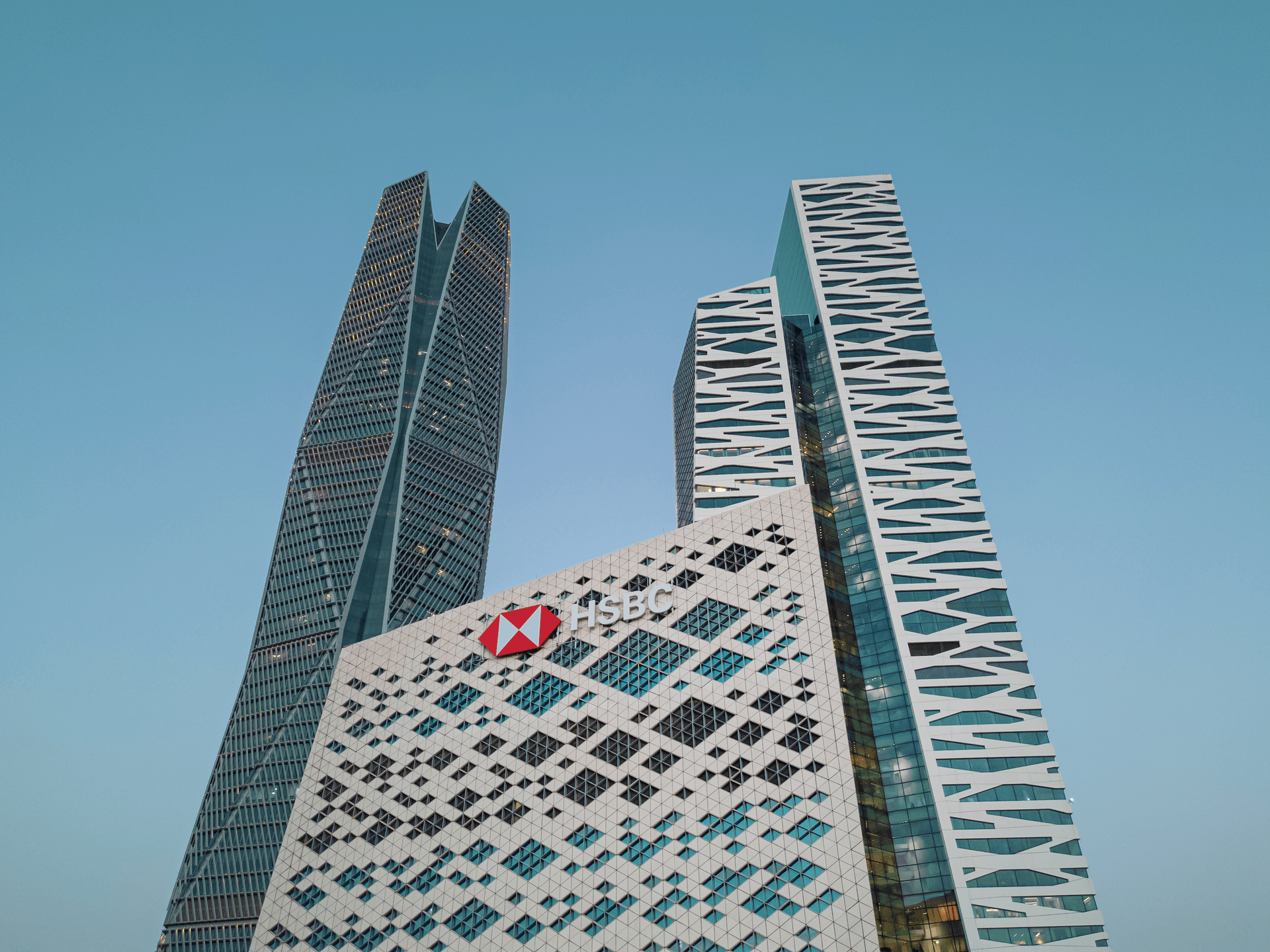 HSBC Saudi Arabia embarks on next phase of growth with office relocation (KAFD)